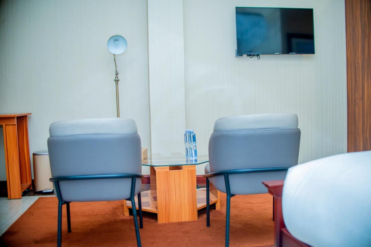Hera Hotel Kampala Eksteriør bilde