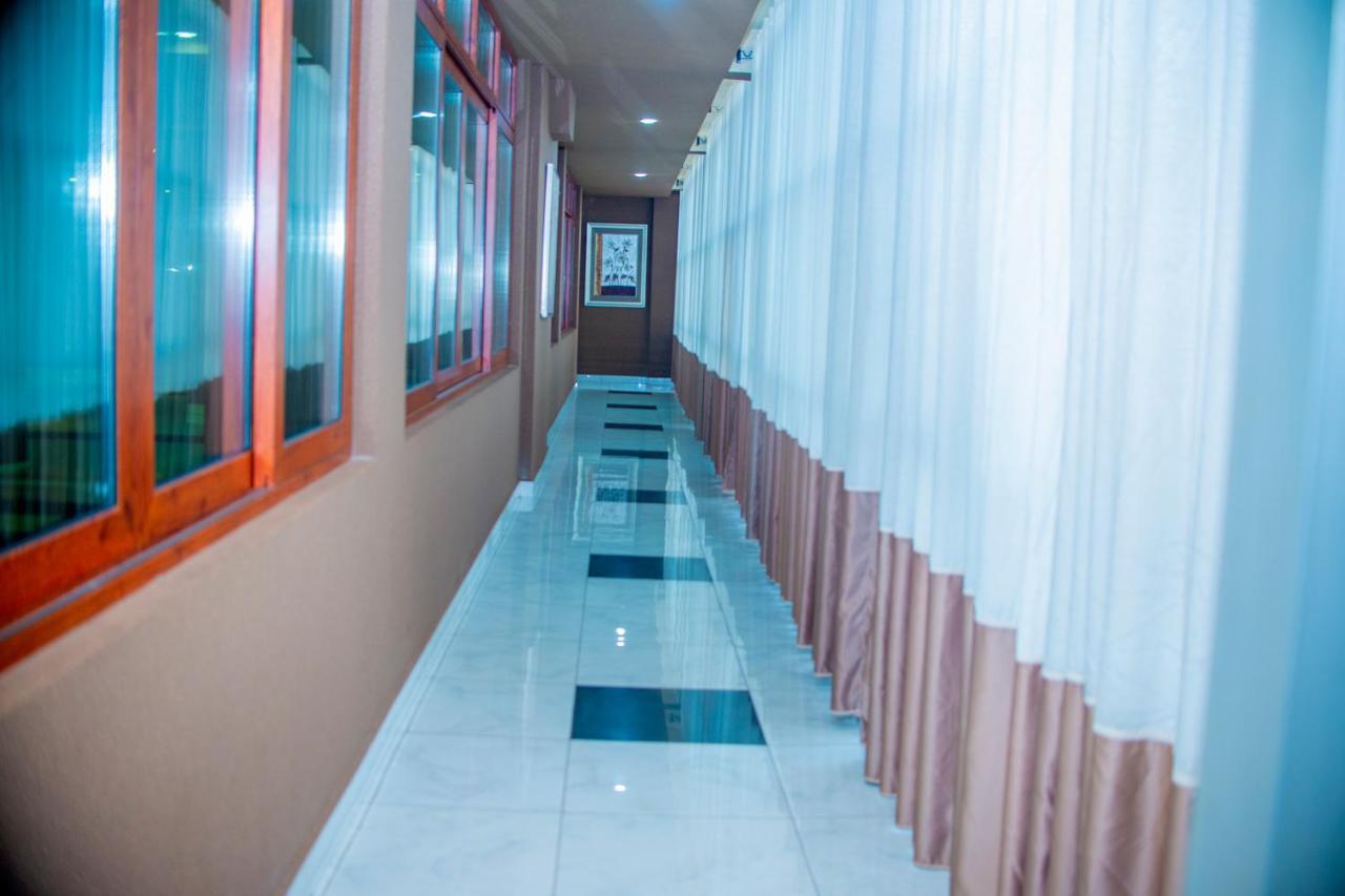 Hera Hotel Kampala Eksteriør bilde