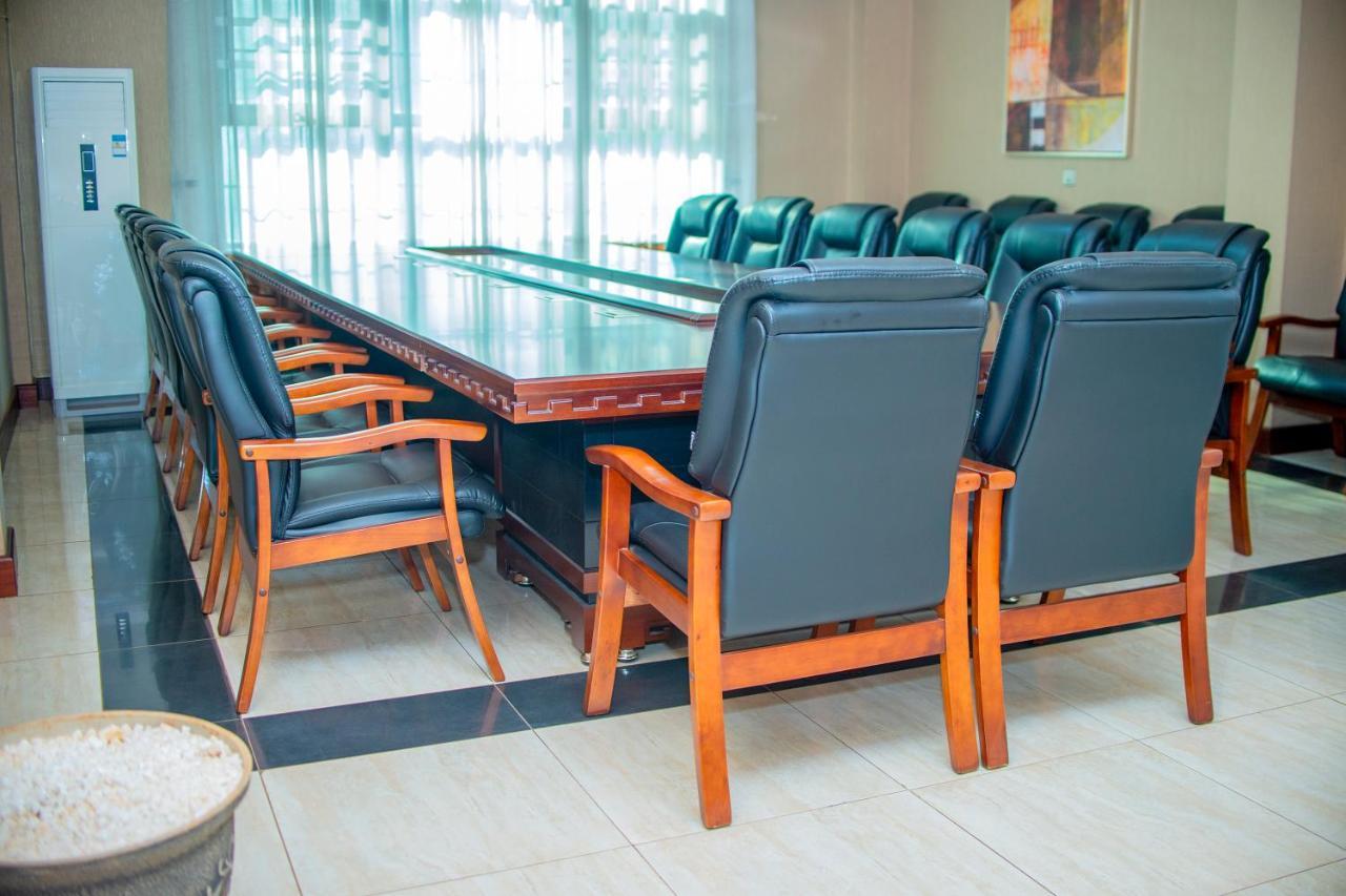 Hera Hotel Kampala Eksteriør bilde