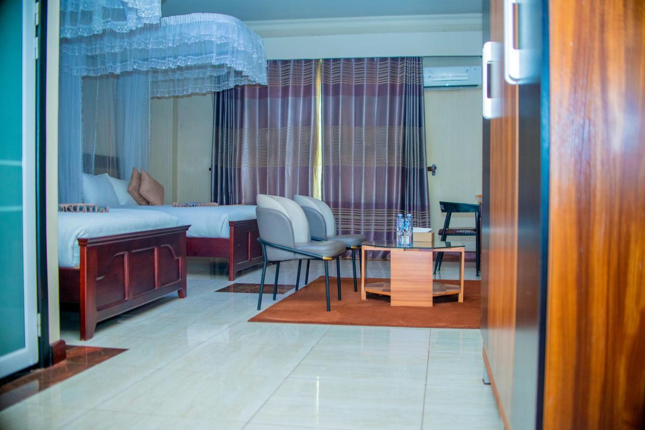 Hera Hotel Kampala Eksteriør bilde