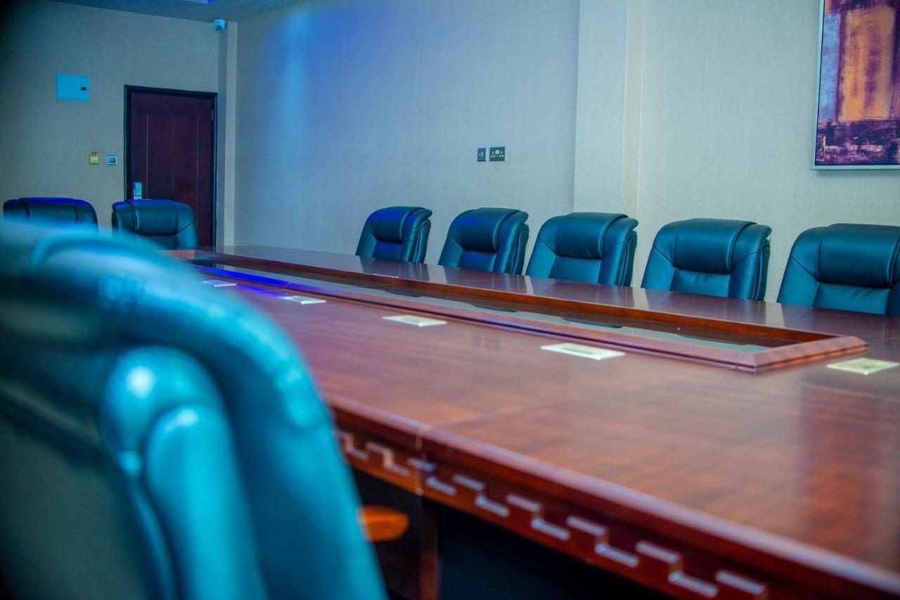 Hera Hotel Kampala Eksteriør bilde
