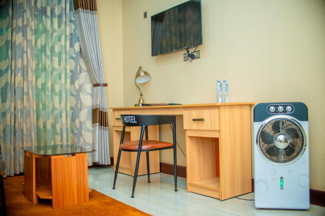 Hera Hotel Kampala Eksteriør bilde