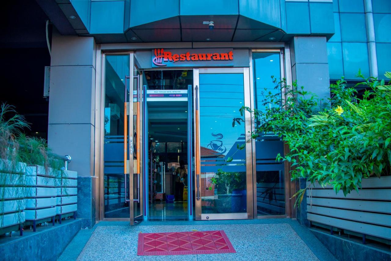Hera Hotel Kampala Eksteriør bilde