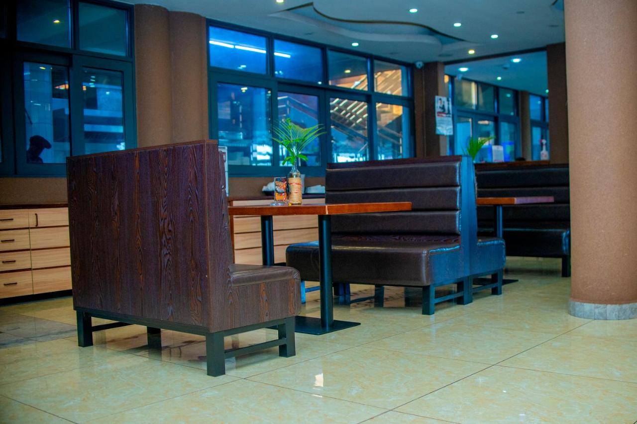 Hera Hotel Kampala Eksteriør bilde