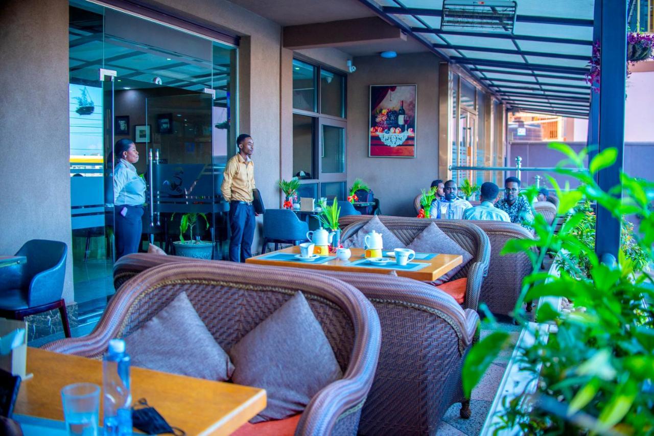 Hera Hotel Kampala Eksteriør bilde