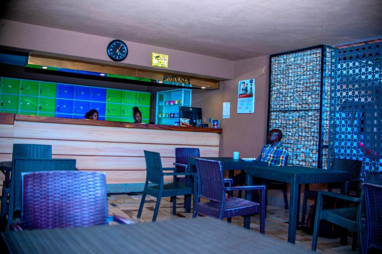 Hera Hotel Kampala Eksteriør bilde